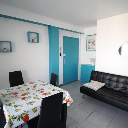 Calme A Quelques Pas Du Port Apartamento *